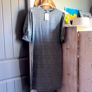 Brand new with tags, plaid business dress. Super cute!